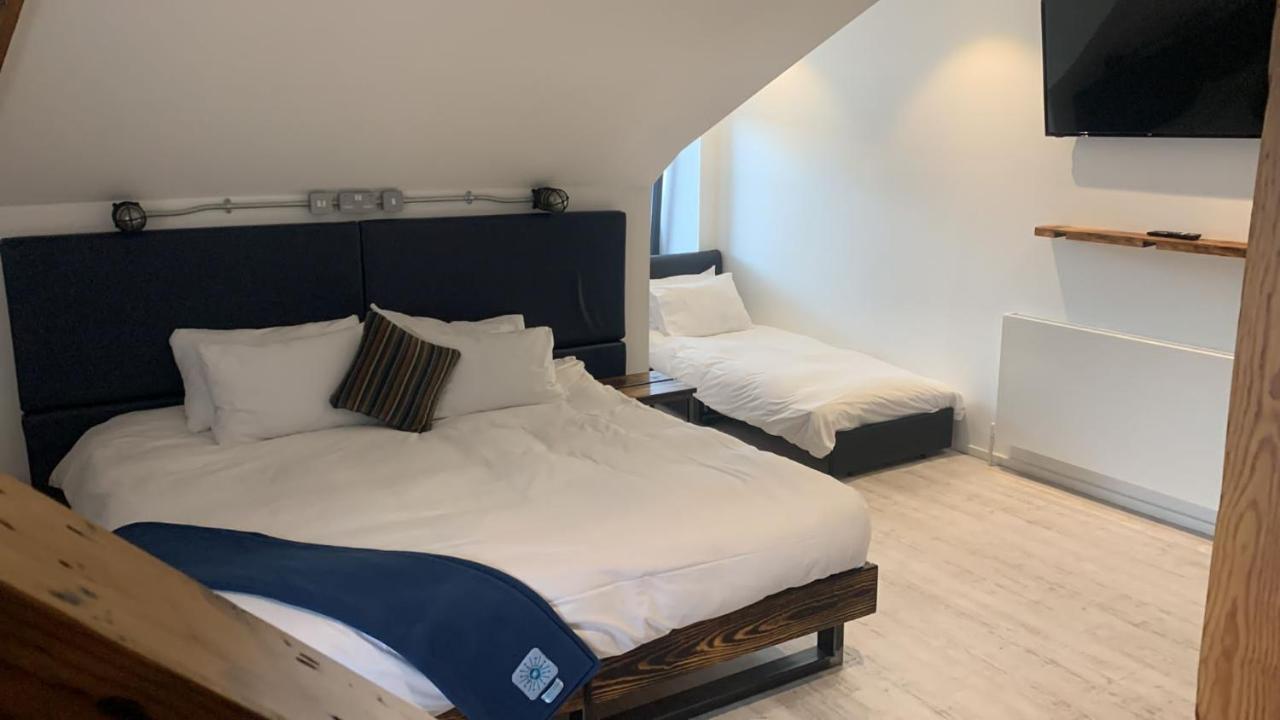 Cardiff Arms Bistro & Hotel Treorky 외부 사진