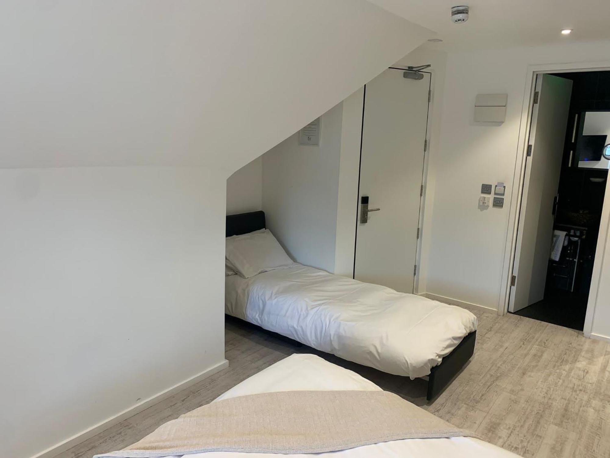 Cardiff Arms Bistro & Hotel Treorky 외부 사진